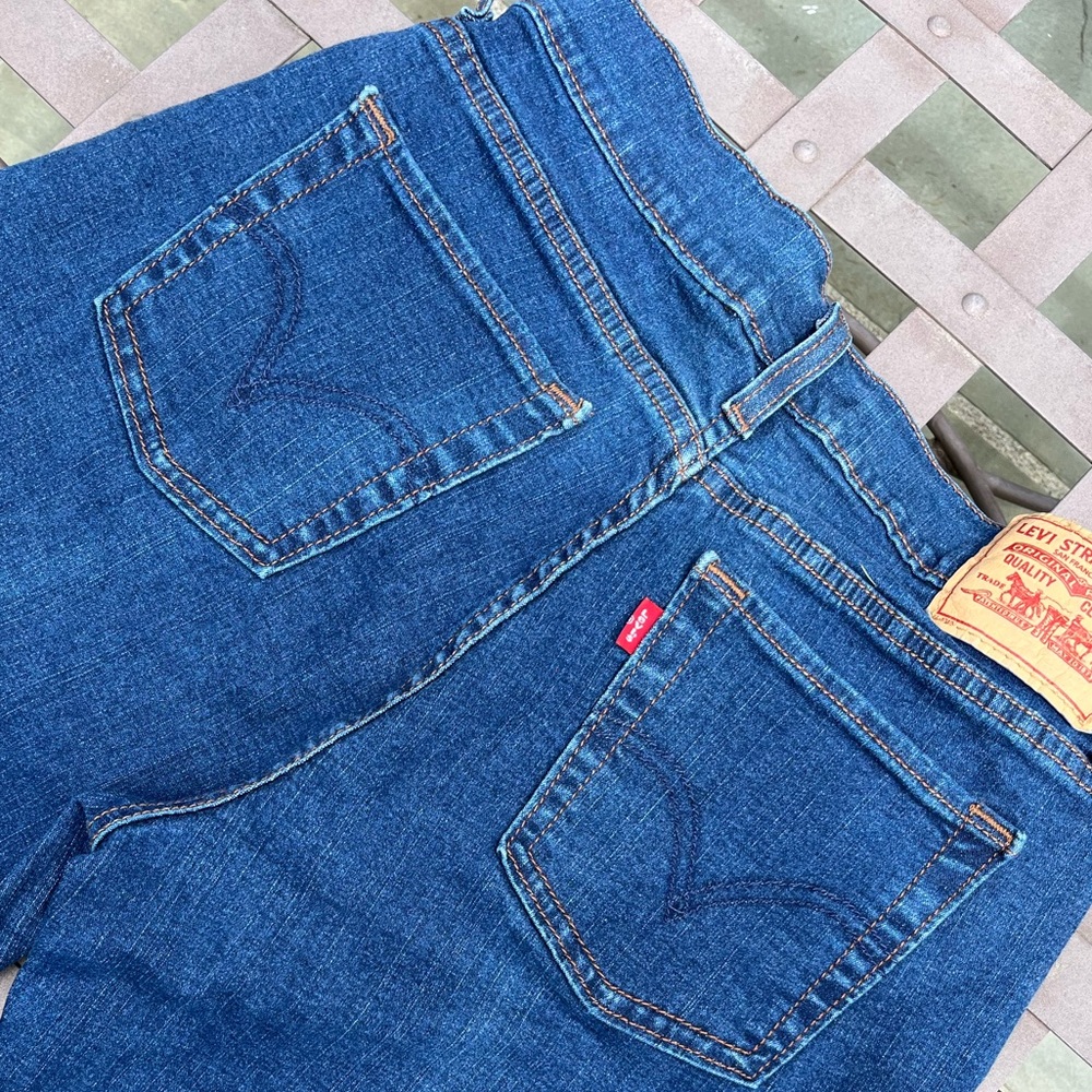 Levi’s Perfectly Slimming 512 Jeans Size 10